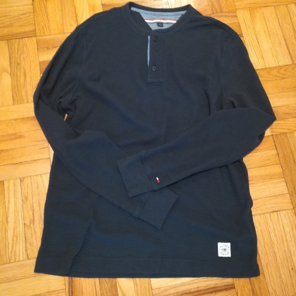 Navy Tommy Hilfiger Henley sweater M